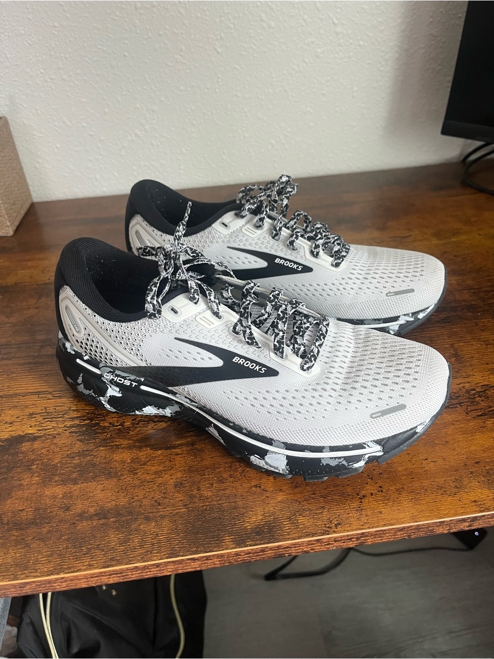 Brooks Women’s Running Shoes - White and Black